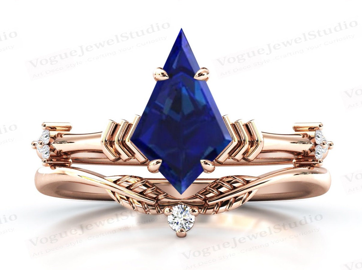 Antiker Drachenförmiger Blauer Saphir Verlobungsring Set Vintage Art Deco Ehering Für Frauen 14K Gold Brautring von VogueJewelStudio