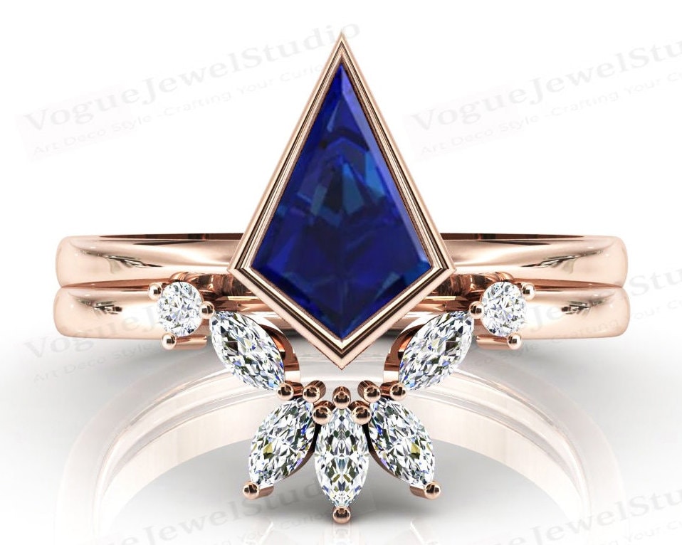Antiker Drachenförmiger Blauer Saphir Verlobungsring Set Vintage Ehering Art Deco Braut Ring von VogueJewelStudio