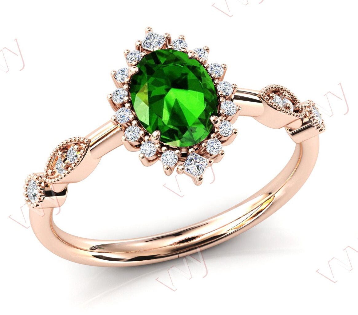 Antiker Tsavorit Granat Verlobungsring 14K Gold Brautring Oval Schliff Grün Ehering Frauen Jahrestag Ring von VogueJewelStudio