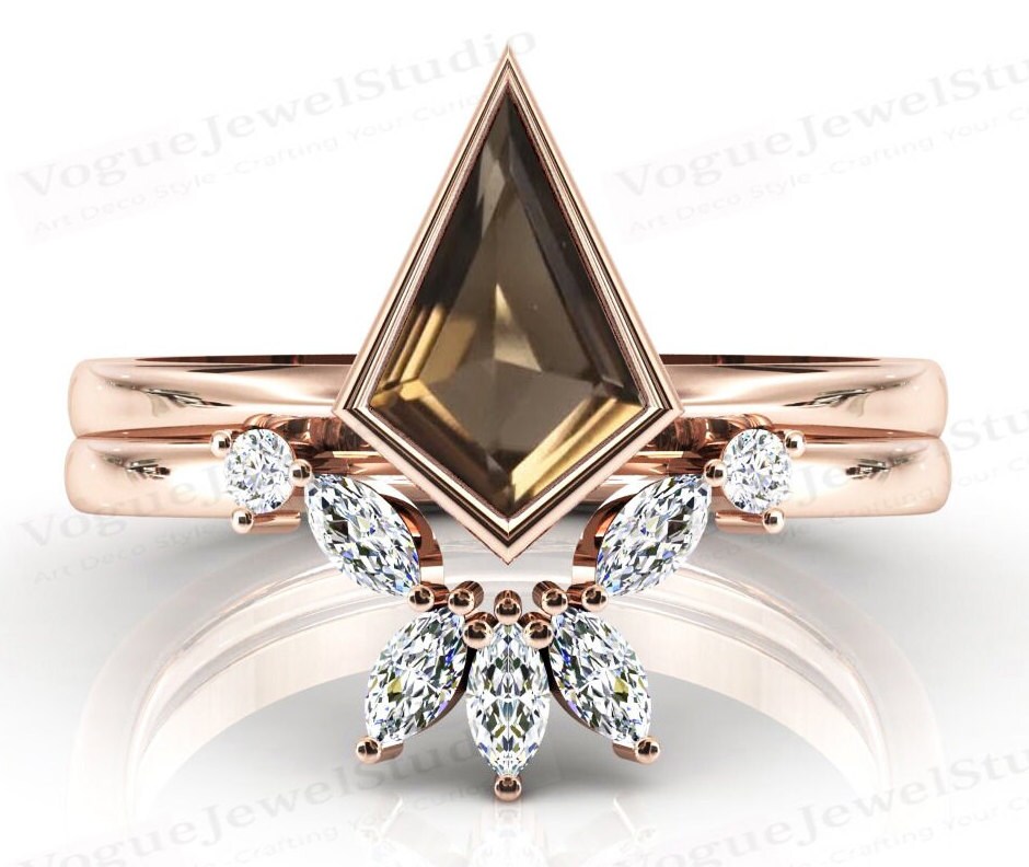 Kite Shaped Rauchquarz Verlobungsring Set 14K Gold Ehering Art Deco Braut Versprechen Ring Für Frauen von VogueJewelStudio