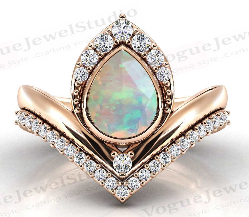 Natürlicher Opal Ring Set Für Frauen Pear Form Verlobungsring Vintage Art Deco Ehering Unikat 2 Stück Brautring von VogueJewelStudio