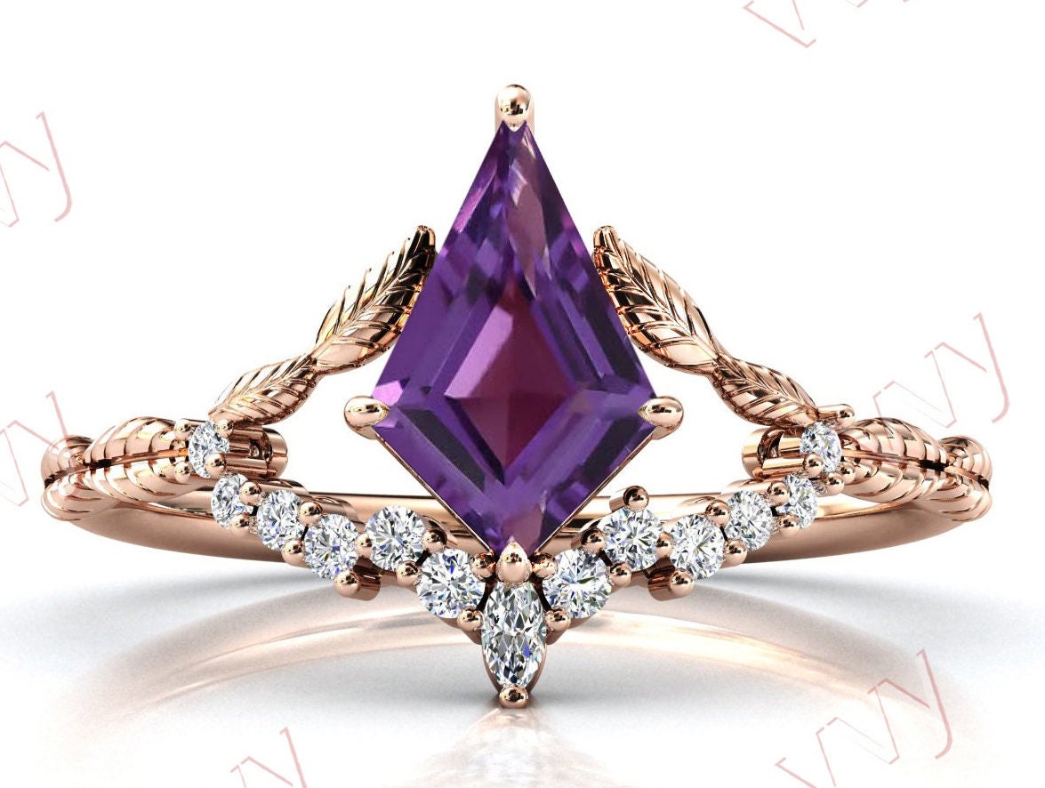 Vintage Kite Shaped Amethyst Verlobungsring Für Frauen Antik Art Deco Blatt Stil Ehering Cut Hochzeit Jahrestag Ring von VogueJewelStudio