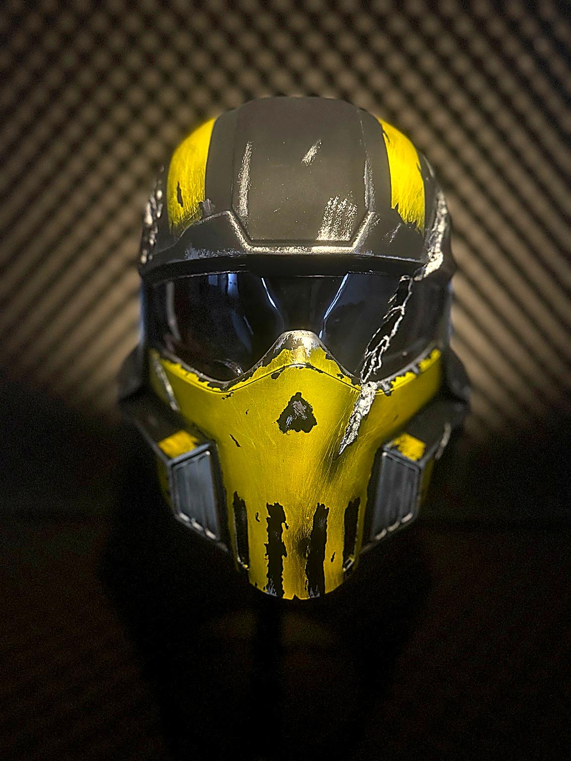 Custom Painted Space Soldier Helmet von VoidLab