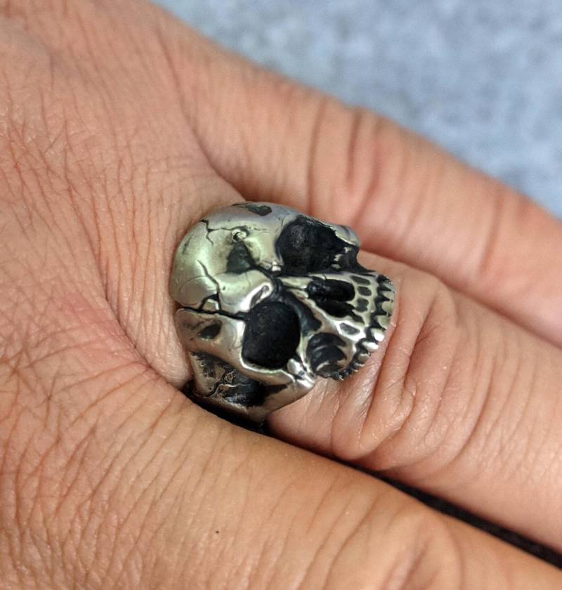 Schmuckring Totenkopfring Heavy Metal Schwarz Bikerring Gothic Ring Größe 10 12 Us von Volderworkshop