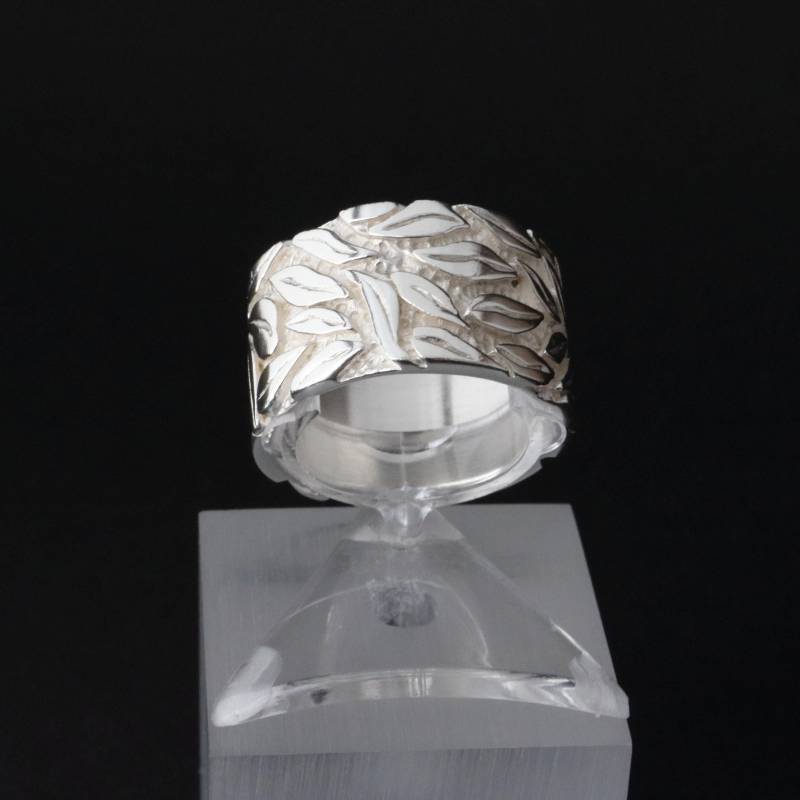 Breiter 925 Silberring Damen - Handgefertigter Bandring Mit Blattmuster | Massiver Ring Natur Schmuck Unisex Made in Germany von VolksJuwelier