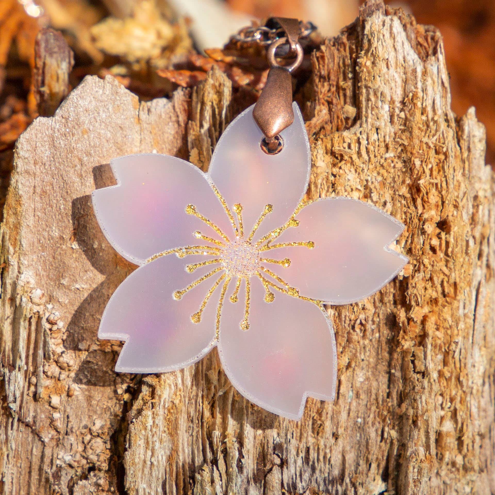 Sakura Halskette Sakura Halskette von VoltarelDesigns