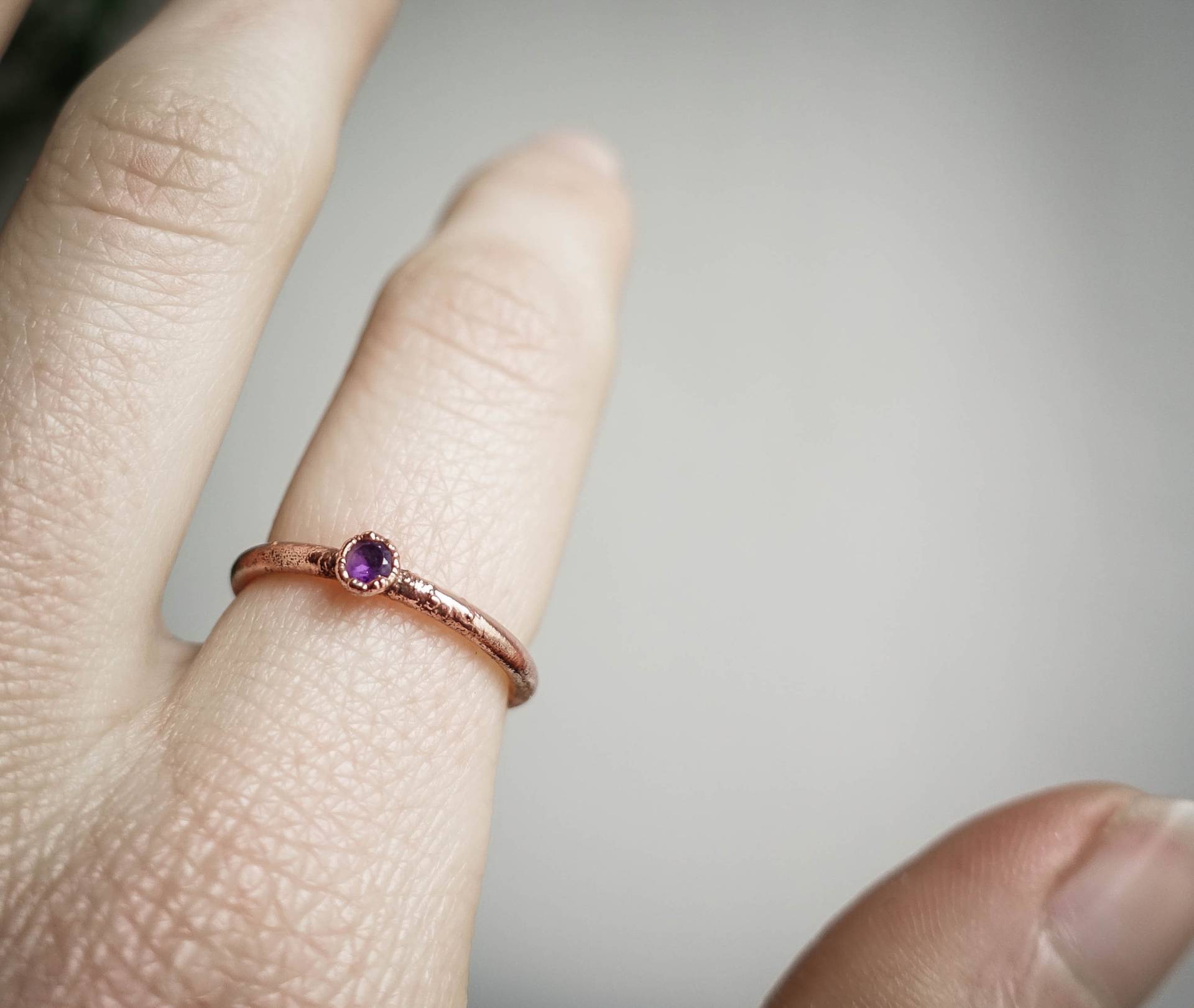 Amethyst Kupfer Ring/Natürlicher Facettierter Edelstein Festival Unikat Amethyst Kupfer Ring/Natürlicher Facettierter Edelstein Festival Unikat von Volucelle