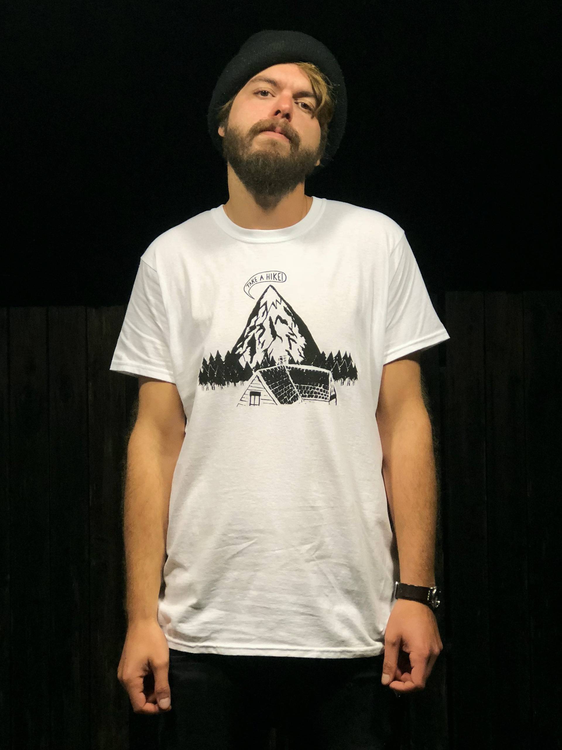 Machen Sie Eine Wanderung Siebdruck T-Shirt Machen Sie Eine Wanderung Siebdruck T-Shirt von VonBrutonPrintshop