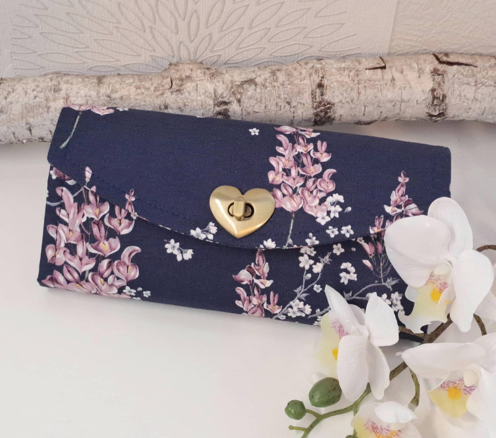 Damengeldbörse Großes Portemonnaie Geldbeutel Brieftasche Geldgeschenk Geschenk Frau Freundin Anfertigung Blütenzweige Weiß Rosa von VonDerNaehDreschern