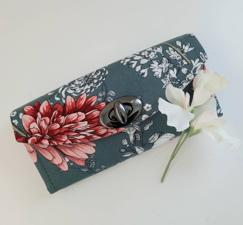 Portemonnaie Damen Geldbörse Geldbeutel Große Geldgeschenk Weihnachtsgeschenk Geburtstagsgeschenk Frau Anfertigung Floral Grün von VonDerNaehDreschern