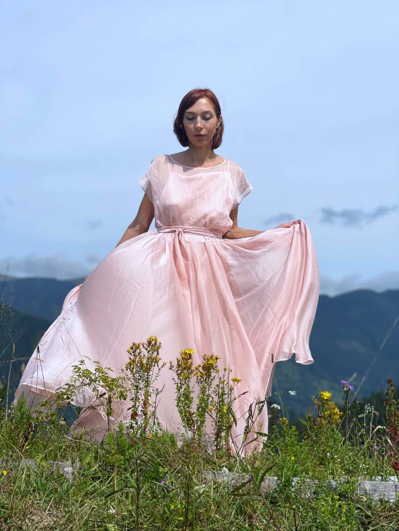 Rückenfreies Chiffon Maxi Kleid Seiden Slip Mit V Ausschnitt, Hochzeitsgast Kleid Rückenfreies Chiffon Maxi Kleid Seiden Slip Mit V Ausschnitt, Hochzeitsgast Kleid von VonaDmytras