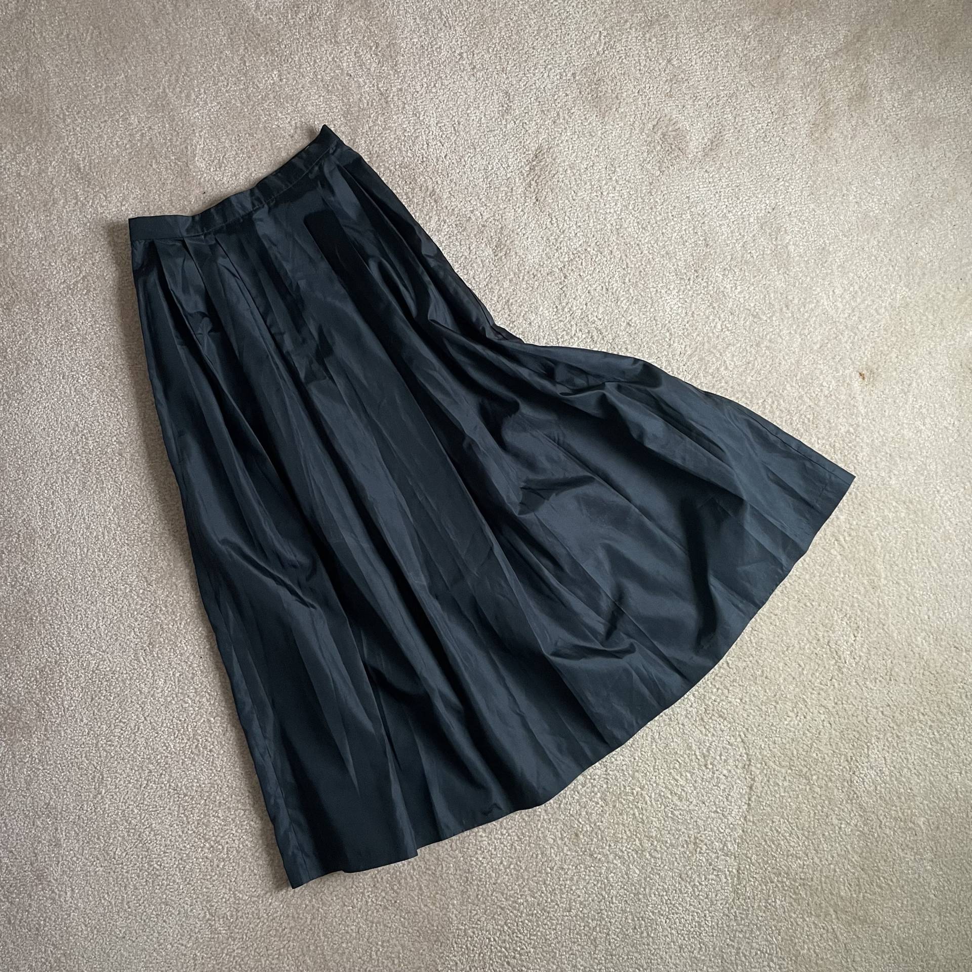 Dunkelblauer Taft High Waist Maxi Ballrock - Vintage 80Er Jahre Small von VonlenskaVintage