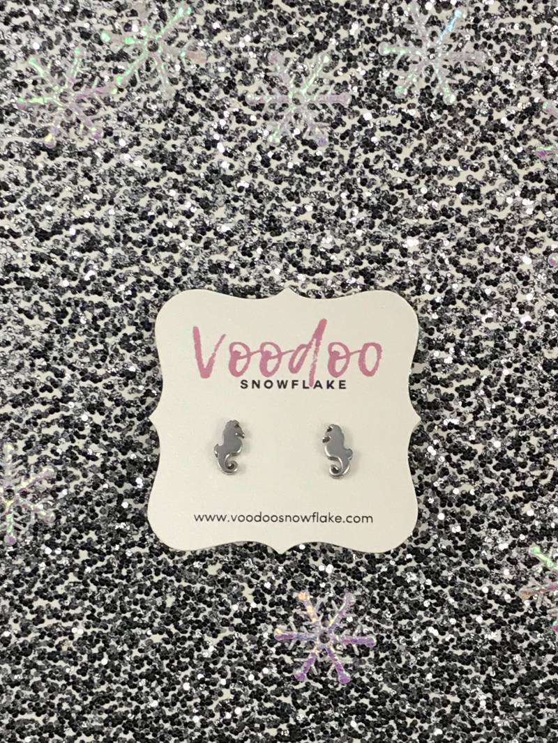 Make Waves Seepferdchen Ohrringe von VoodooSnowflake