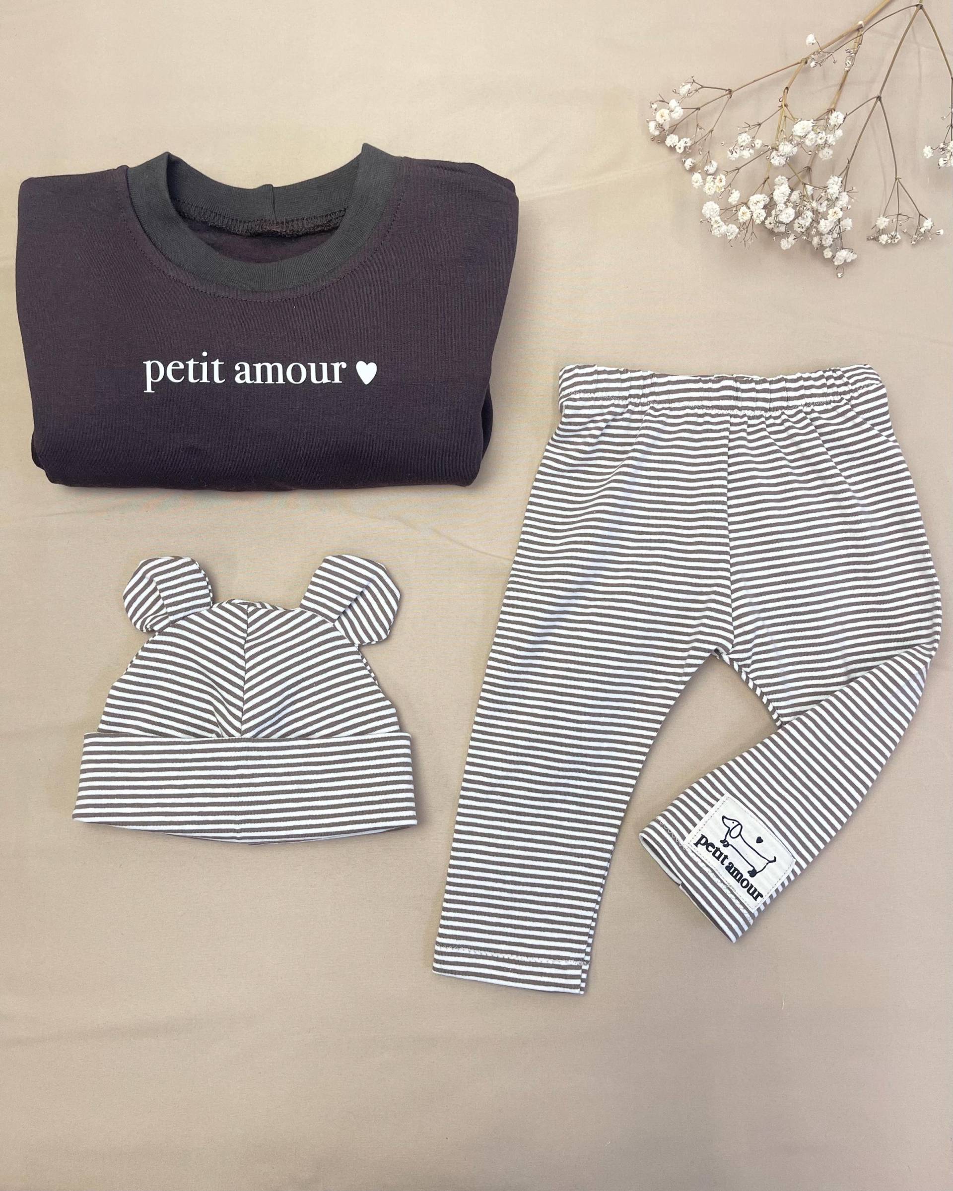Handmade Baby Outfit - Oversize Sweater Petit Amour Perfekte Geschenkidee Für Kinder & Babys von Voodulu