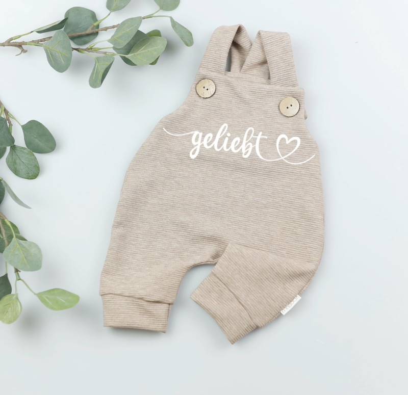 Handmade Personalisierte Baby Latzhose in Beige Melange Mit Holzknöpfen - Geschenk Zur Geburt, Taufe, Jungen, Mädchen, Outfit von Voodulu