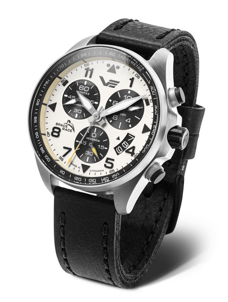Vostok Europe Chronograph Space Race 325A743-L, 46 mm – Herrenuhr mit altweißem Zifferblatt, & Lederband im Retro-Design von Vostok Europe