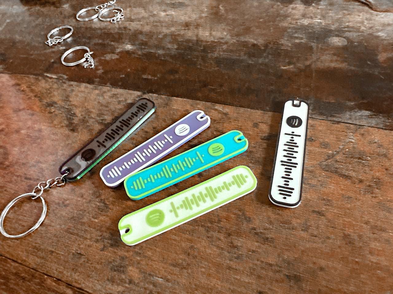 Schlüsselanhänger Spotify-Code, Spotify, Musik-Schlüsselanhänger, Song-Code Gravur, Personalisierter Spotify-Code Anhänger Schlüsselanhänger Spotify-Code, Spotify, Musik-Schlüsselanhänger, Song-Code Gravur, Personalisierter Spotify-Code Anhänger von VoxelShift