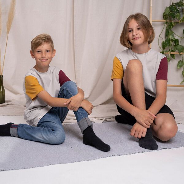 Vresh Clothing Mini Avve - 3-Farbiges Kinder T-Shirt aus Biobaumwolle von Vresh Clothing