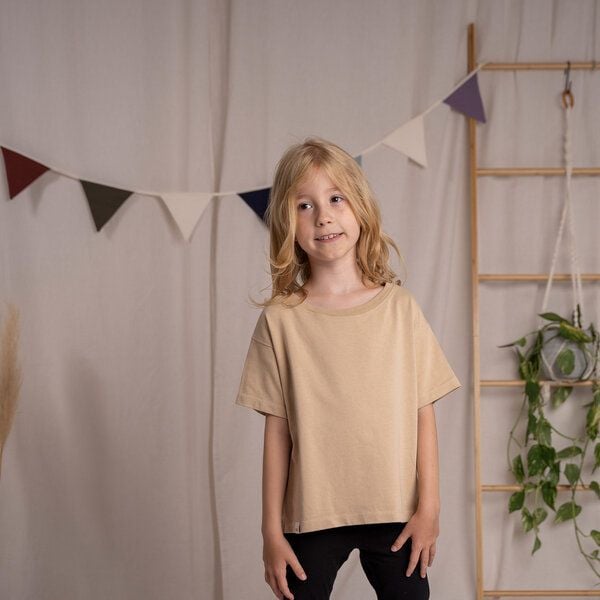 Vresh Clothing Mini Vlamingo - Oversized Kinder T-Shirt aus dicker Biobaumwolle von Vresh Clothing