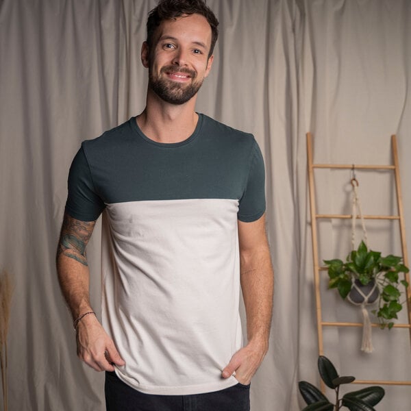 Vresh Clothing Olav - Classic Fit Colourblock T-Shirt aus Biobaumwolle von Vresh Clothing