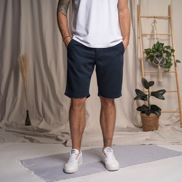 Vresh Clothing Vabi - Chino-Shorts aus Tencel von Vresh Clothing