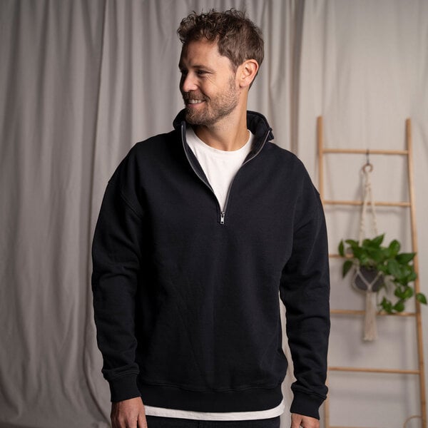 Vresh Clothing Valentin - Unisex Half-Zip-Hoodie aus Biobaumwolle, Schwarz von Vresh Clothing