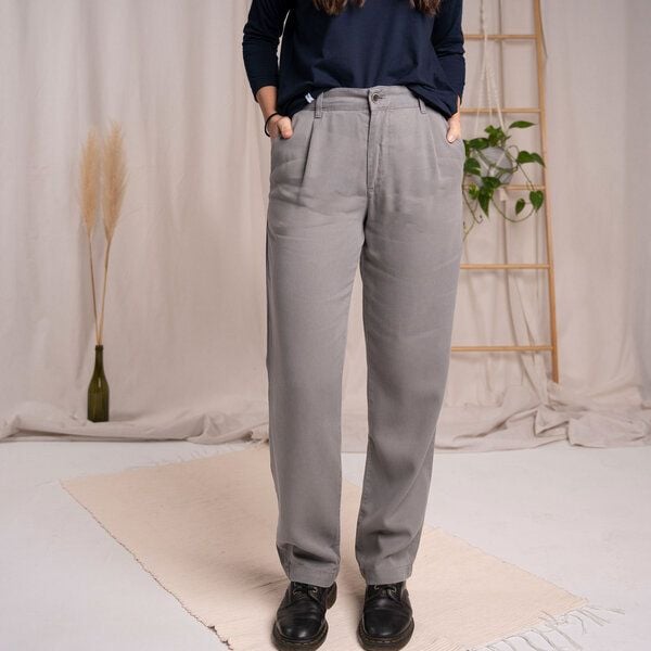 Vresh Clothing Vortuna - gerade Stoffhose aus Tencel von Vresh Clothing