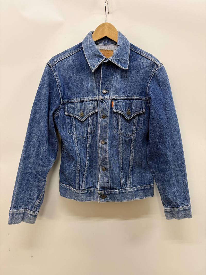 Vintage Levi's Blaue Jeansjacke - Orange Label Größe 36 von VulgarVizionar