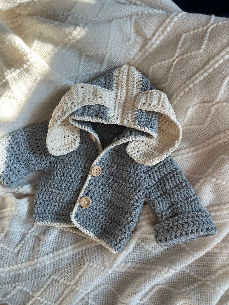 Babyjäckchen Mit Hasenohren Babyjäckchen Mit Hasenohren von VunaArts