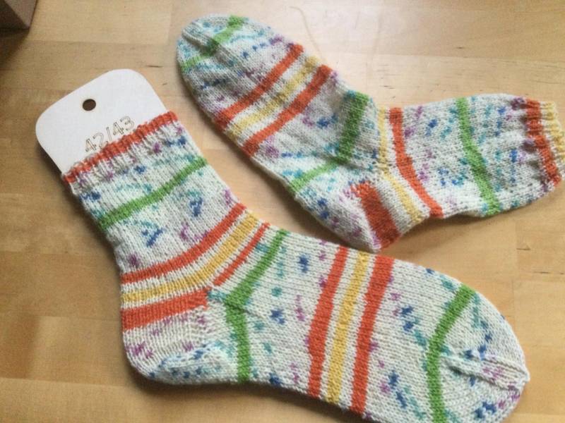 stricksocken in Größe 42/43 von VunaArts