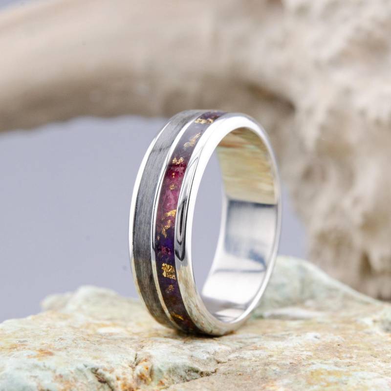 Titanring Mit Pappel Und Lila Iris, Orchidee, Titan Ehering, Herrenring. Holz Ring von VyTvir