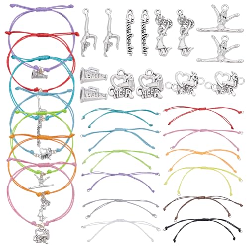 WADORN 24 Sets Cheerleader Geschenke Cheer Armband Sets, 7 Stil 48 Teilige Kollektion Gymnastik Anhänger Mit 24 verstellbaren Handgefertigten Geflochtenen Armbändern Stretch Charm Für Sport Teams von WADORN