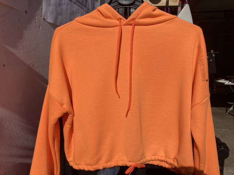 Cropped Dance Hoodie von WAKEKIKI