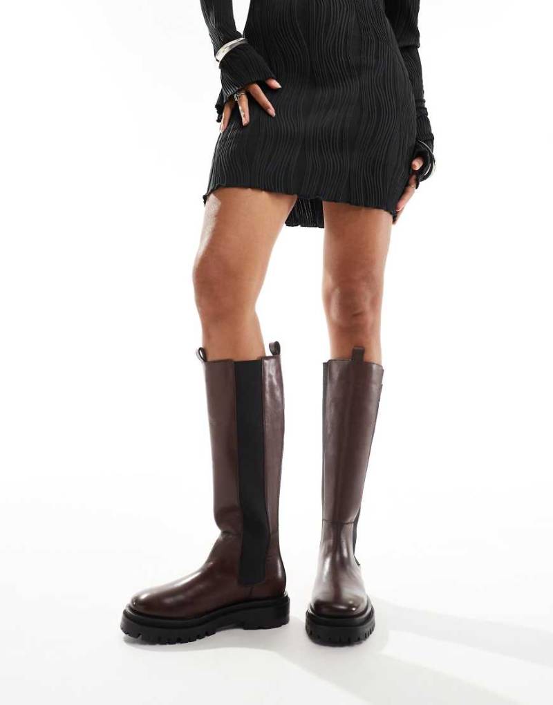 WALK LONDON - Dana - Hohe Chelsea-Stiefel in Braun aus Leder von WALK LONDON