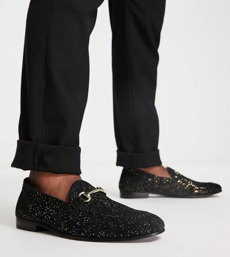 Walk London - Jean - Loafer in glitzerndem Schwarz mit Trensenverzierung von WALK LONDON