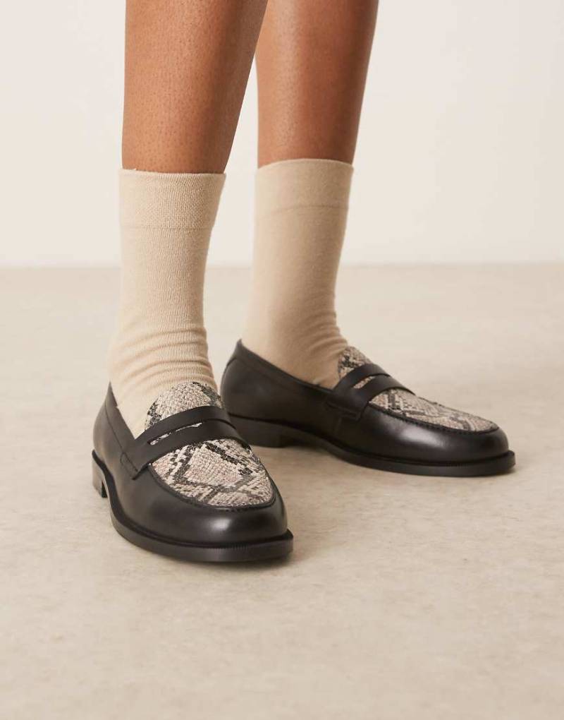 Walk London - Rhea - Loafer mit Schlangenhautmuster und Steg-Detail-Bunt von WALK LONDON