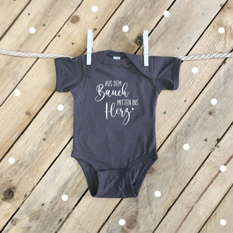 Bügelbild "Aus Dem Bauch Mitten Ins Herz" Bügelbild "Aus Dem Bauch Mitten Ins Herz" von WANDelbarShop