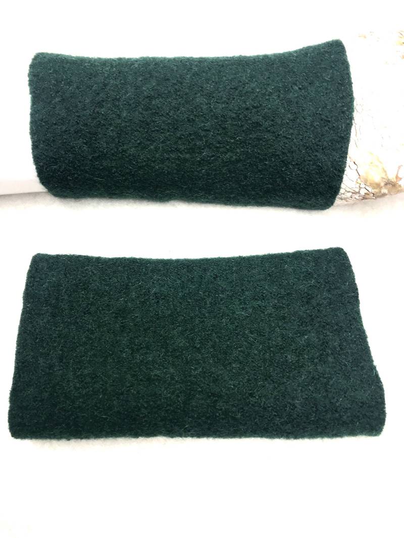 Farbwechsler Weiche Warme Armstulpen Wollwalk Robust Und Wertvoll Aus Tiroler Kochwolle, Wollwalk, Reiten Von Tannen-Blau Bis Moos-Grün von WARZOG