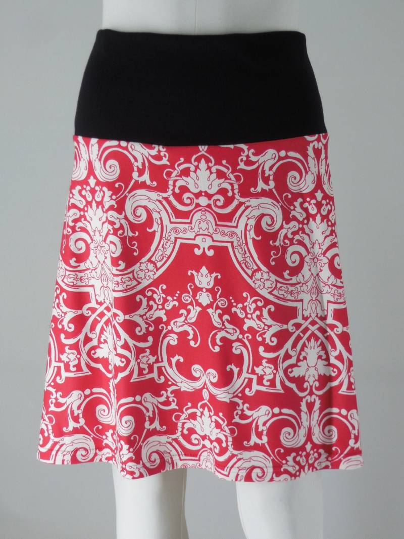 Weicher Stretch Rock in A Form Mit Barockem Muster Und Dehnbarer Passe, Baumwolljersey Passt Sich Der Körperform An Das Beliebte Geschenk von WARZOG