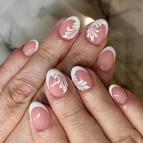 24 Stücke Kurze Künstliche Nägel Mit Französischen Tipps Designs Kleben Auf Nägel Die Leicht Auftragen Und Für Stilvolle Frauen Entfernen Können von WATERBELINE