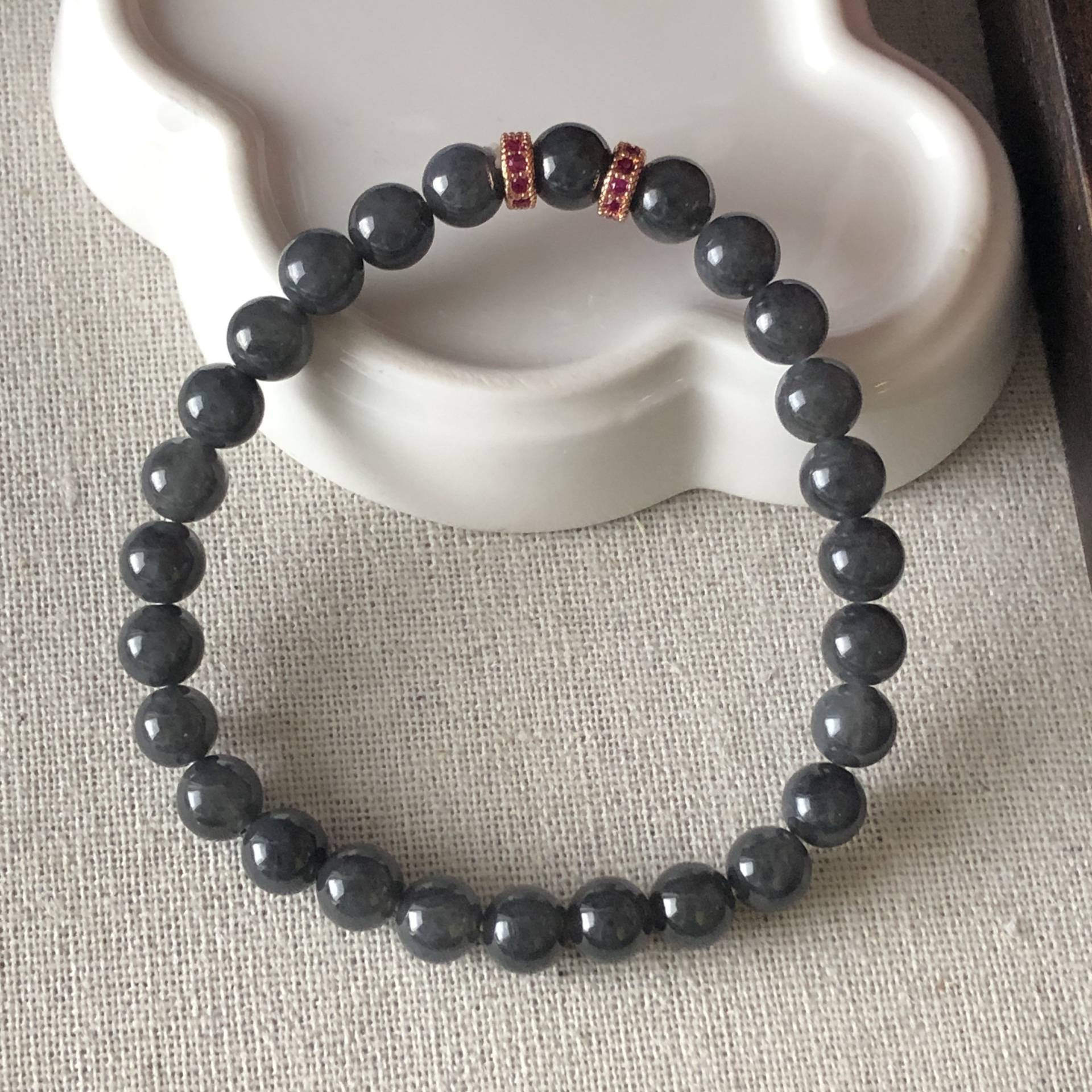 7 Mm Wuji Graue Jadeit Jade Perlen Armband 27stk 7 Mm Wuji Graue Jadeit Jade Perlen Armband 27stk von WATERCRYSTALJADE