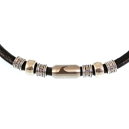 WAVEPIRATE® Echt Leder-Halskette Charm R Schwarz/Silber 42 cm Edelstahl-Verschluss in Geschenk-Box Surfer Herren Männer von WAVEPIRATE