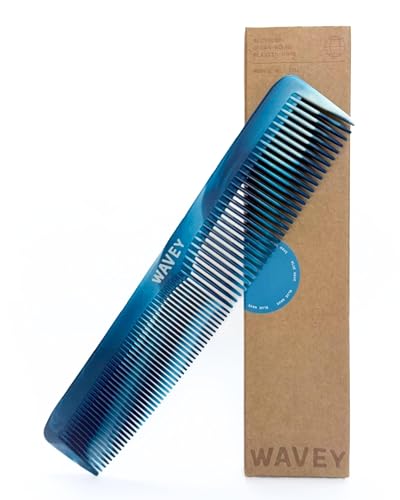 WAVEY Haarkamm aus recyceltem Kunststoff, für Damen und Herren, 16,5 cm lang, breit und fein gezahnt, Blau (Blau) von WAVEY