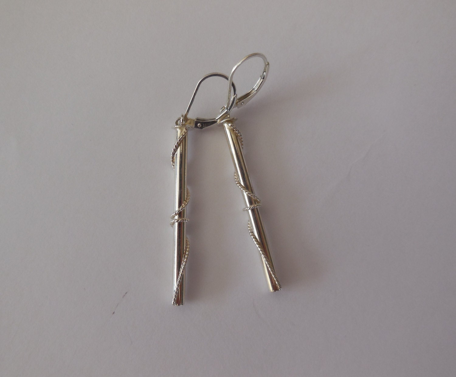 sterling Silber Ohrringe, Rohr Lange Handgemachte Massiv Ohrringe Moderne Einfach sterling Silber Ohrringe, Rohr Lange Handgemachte Massiv Ohrringe Moderne Einfach von WBcoraljewelry
