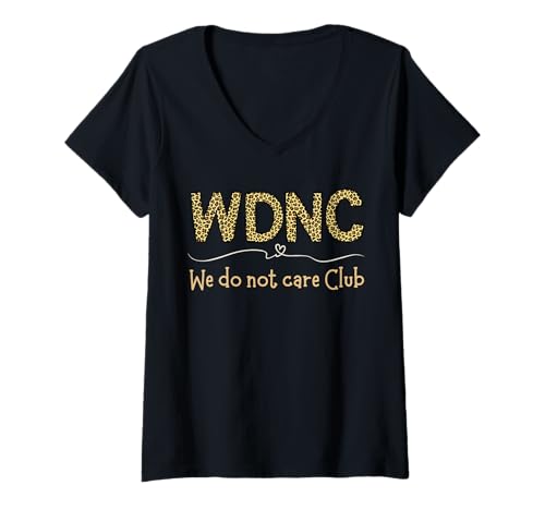 Damen WDNC We Do Not Care Club Leopard Geparden-Druck Feminist T-Shirt mit V-Ausschnitt Damen WDNC We Do Not Care Club Leopard Geparden-Druck Feminist T-Shirt mit V-Ausschnitt von WDNC Menopause Designs