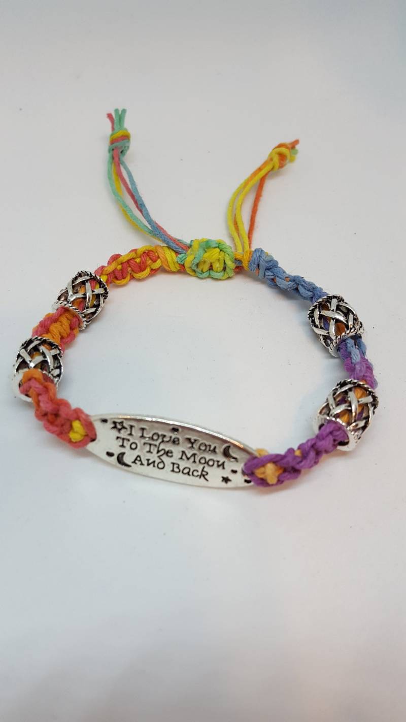 Makramee Armband, Regenbogen von WEEDsByRose