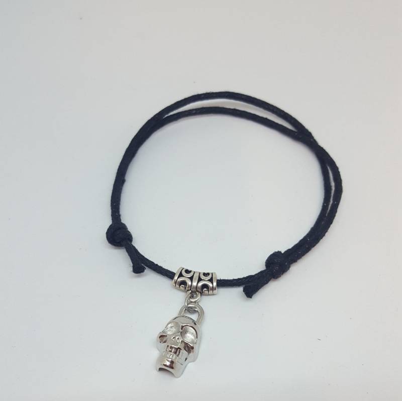 Schädel-Armband, Schwarzes Armband von WEEDsByRose