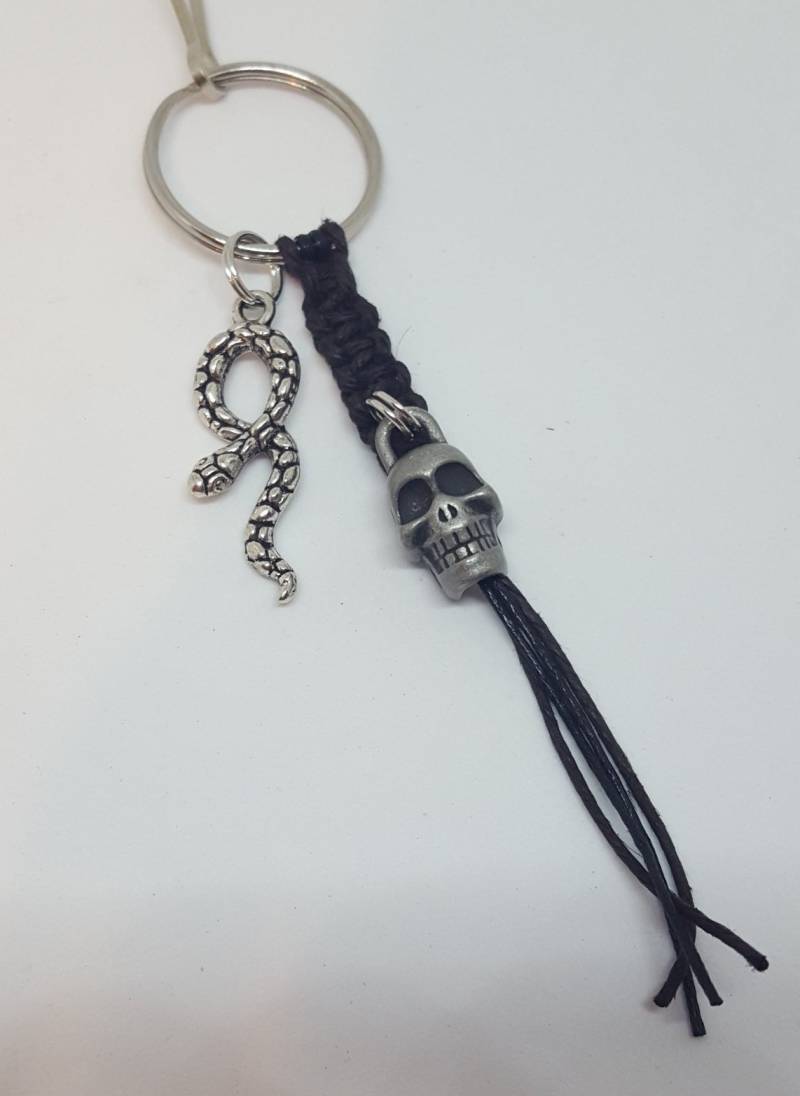 Schlange Und Schädel Schlüsselanhänger von WEEDsByRose