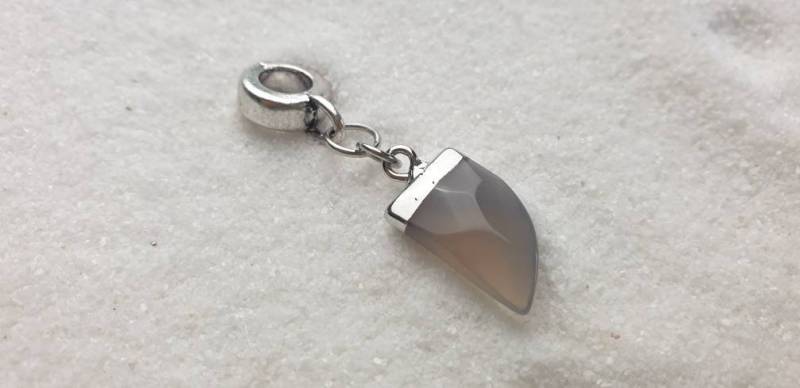 Fang Metall Dreadschmuck/Dread Perle Flecht Und Anhänger Aus Naturstein von WENDIGOberlin