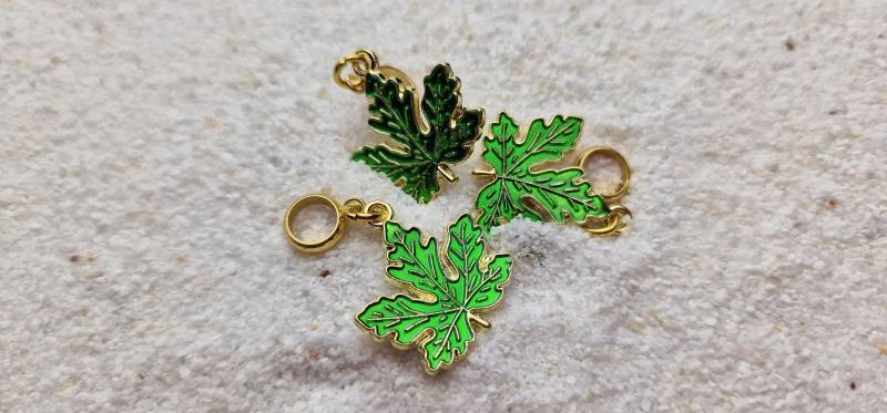 Herbstlaub Metall Dreadschmuck/Dread Perle Flecht Dreadring Und Blatt-Anhänger, 3 Stück Im Set Oder Einzeln Herbstlaub Metall Dreadschmuck/Dread Perle Flecht Dreadring Und Blatt-Anhänger, 3 Stück Im Set Oder Einzeln von WENDIGOberlin